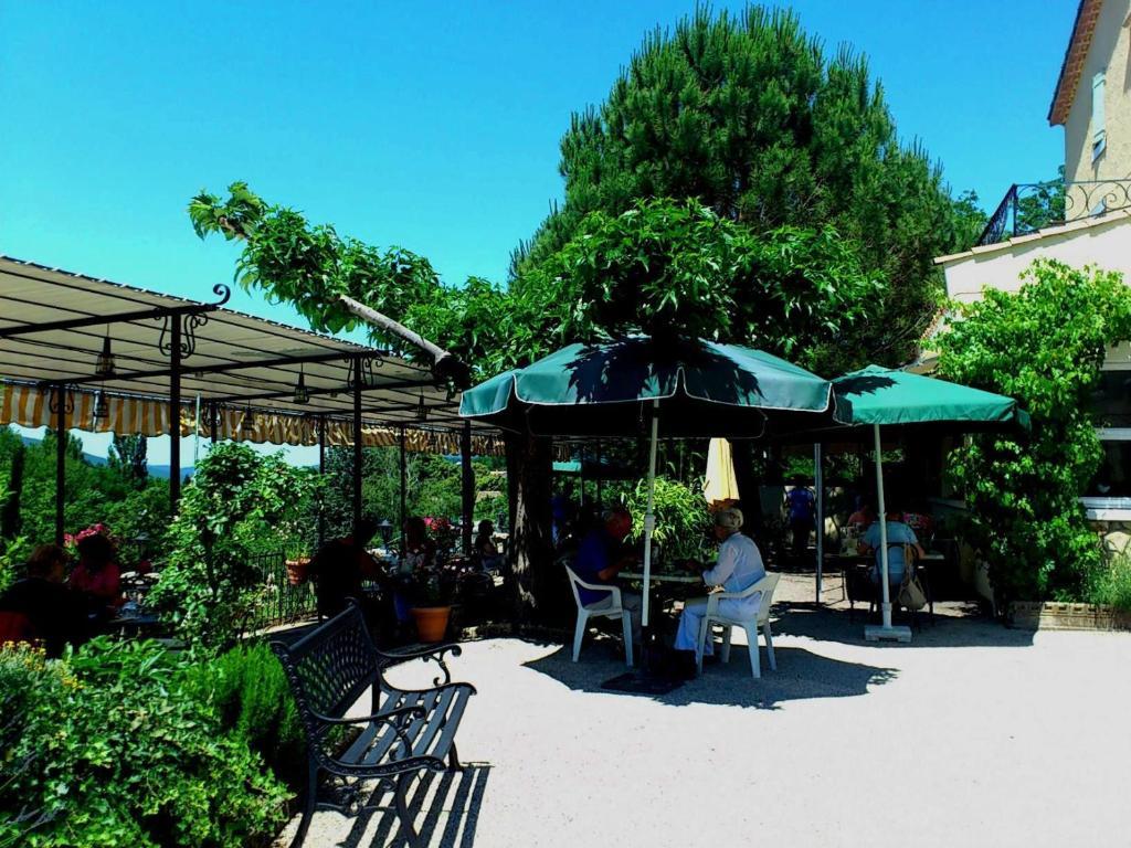 Auberge De L'Escargot D'Or Dieulefit Exterior foto